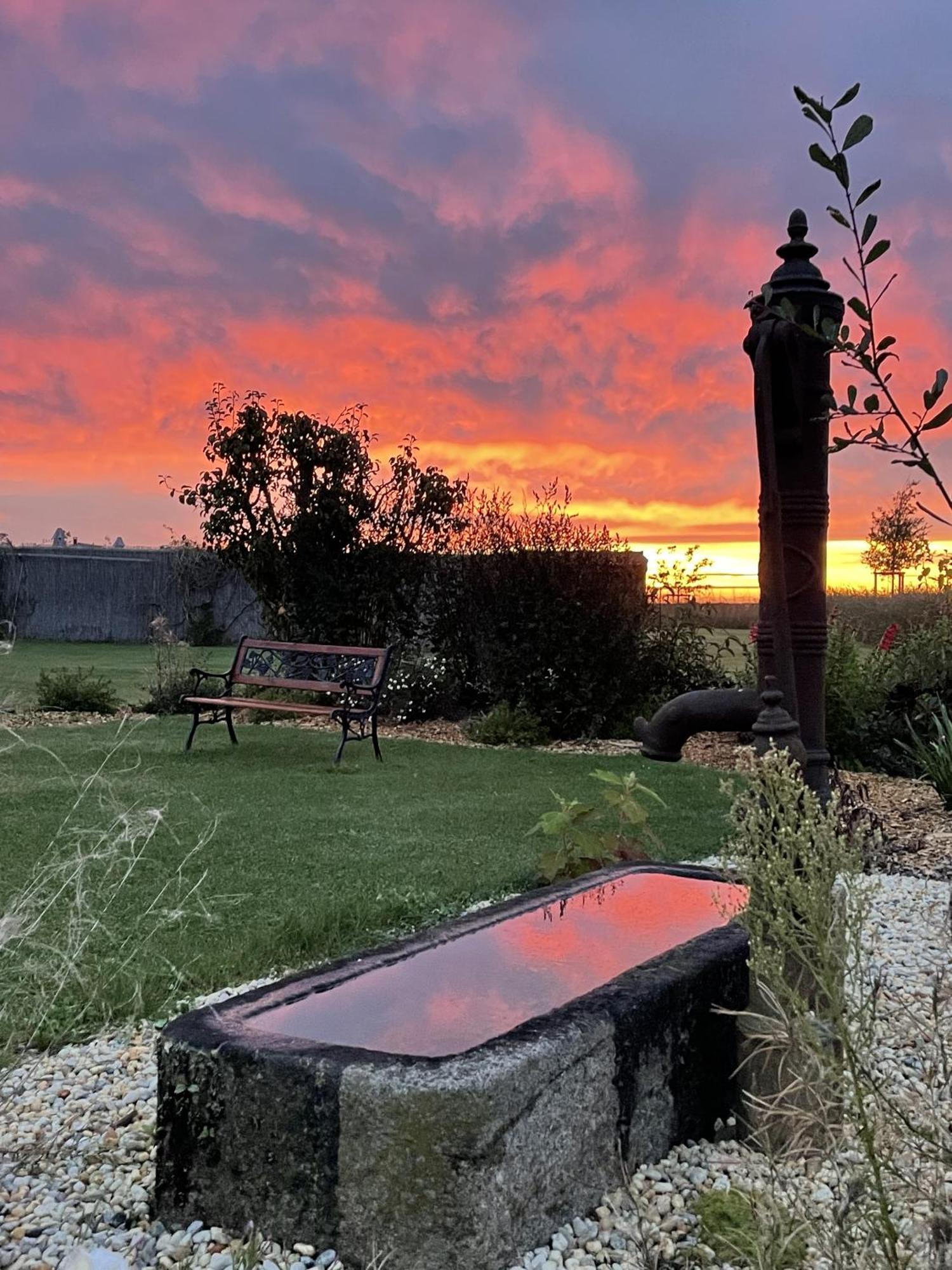 Aurefees Bed and Breakfast Ellon Exteriör bild